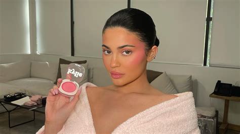 kylie jenner tiktok blush